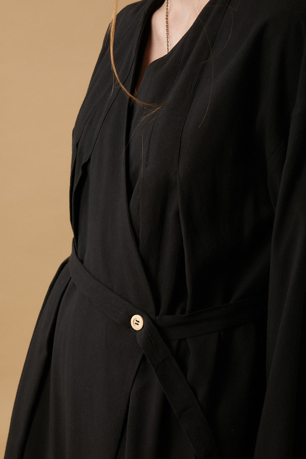Pleated Collar Linen Abaya Black - 16