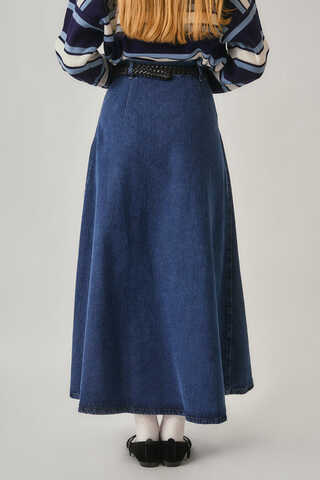 ChatGPT:  Pleated Detail Denim Skirt Light Blue - 9