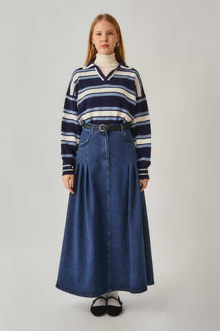 ChatGPT:  Pleated Detail Denim Skirt Light Blue - 8