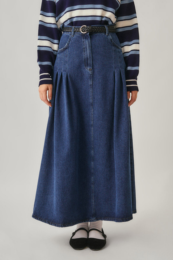 ChatGPT:  Pleated Detail Denim Skirt Light Blue - 3