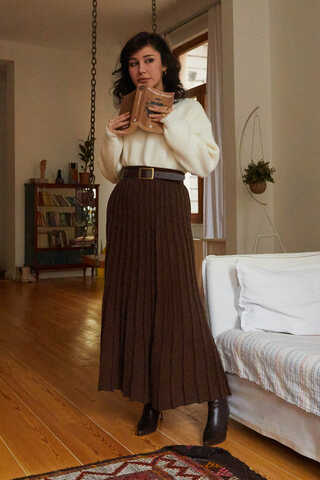 Pleated Knit Skirt Brown - 2