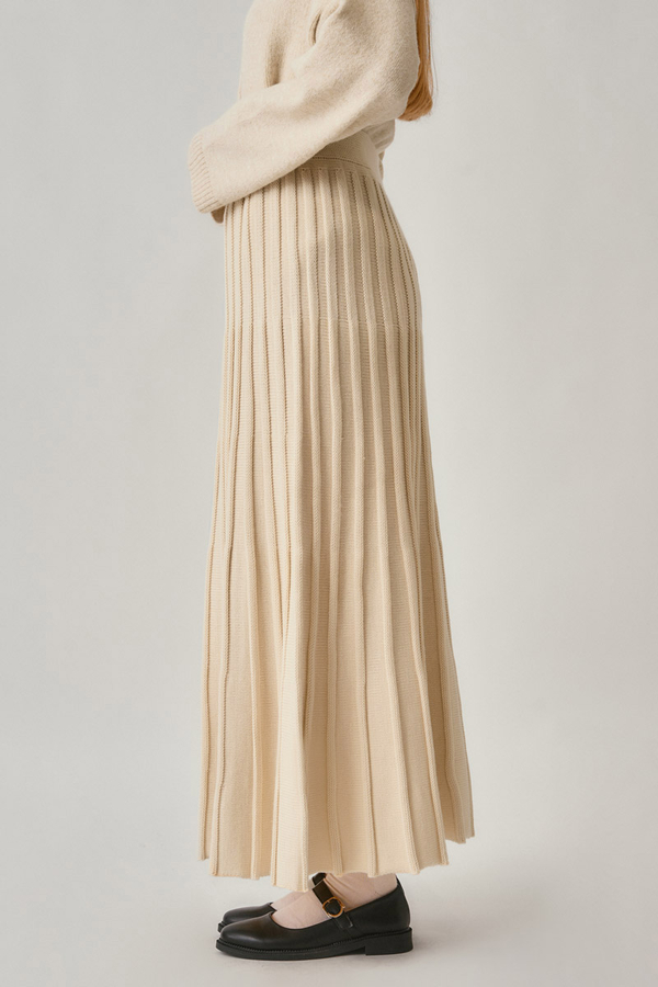Pleated Knit Skirt Ecru - 5