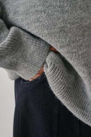 Pleated Knit Sweater Grey - 4