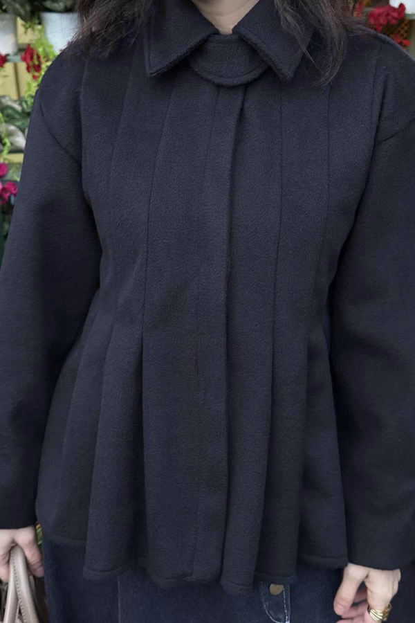 Pleated Short Coat Navy - 3