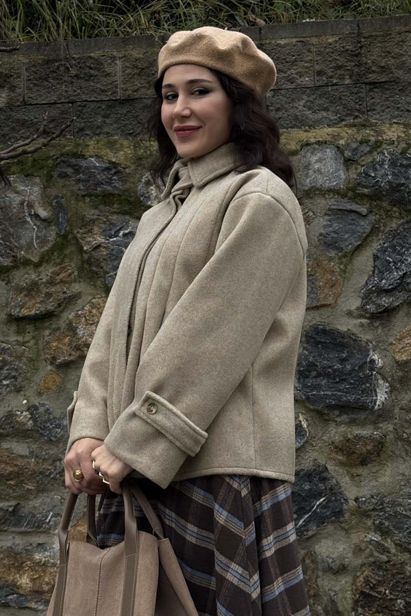 Pleated Short Coat Stone - 5