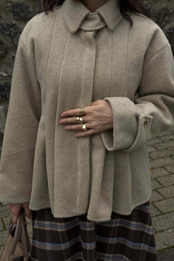 Pleated Short Coat Stone - 2