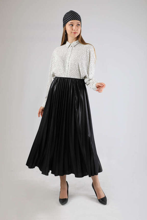 Pleated Skirt Black - 1
