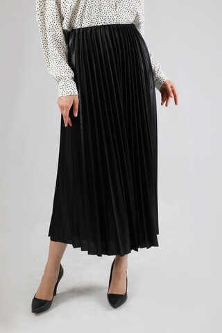 Pleated Skirt Black - 2