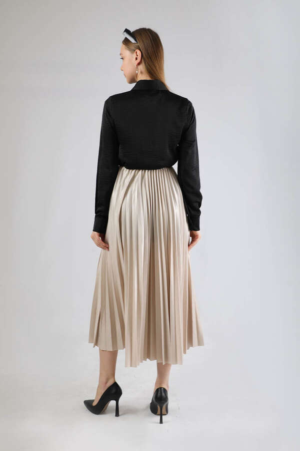 Pleated Skirt Stone - 5