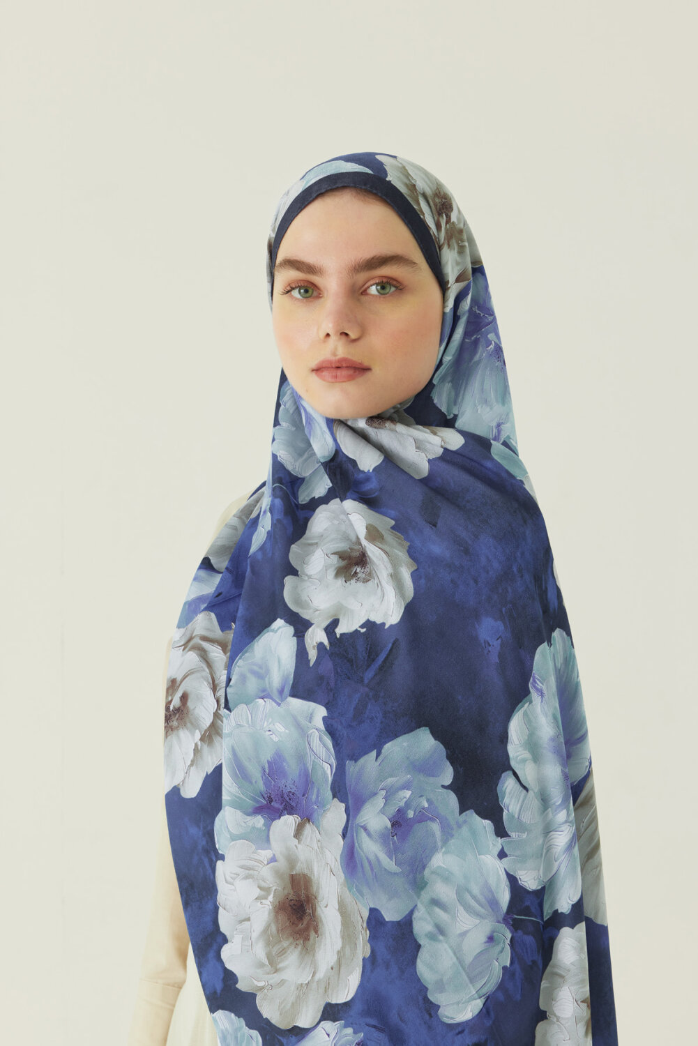 Premium Çiçek Desenli Şal Saks 