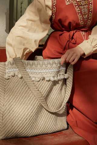 Püskül Detaylı Çanta Camel - 1