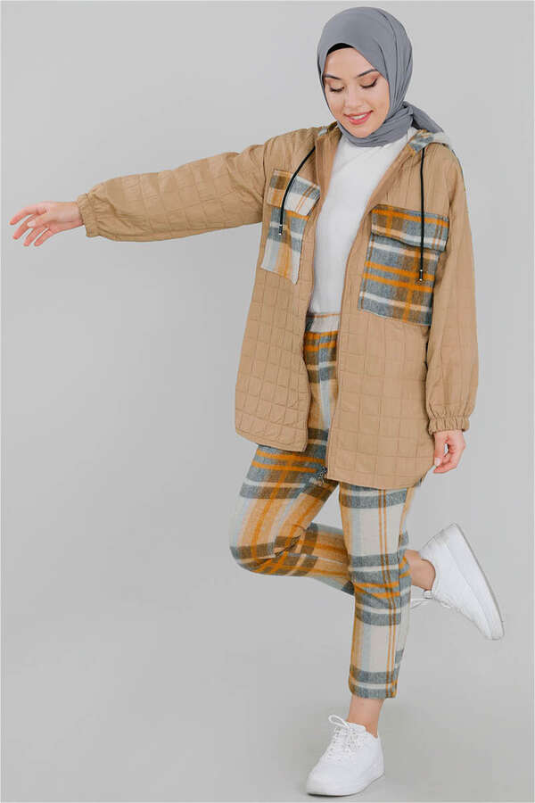 Quilted Checkered Set Camel - 1