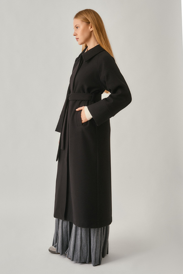 Raglan Sleeve Basic Coat Black - 10