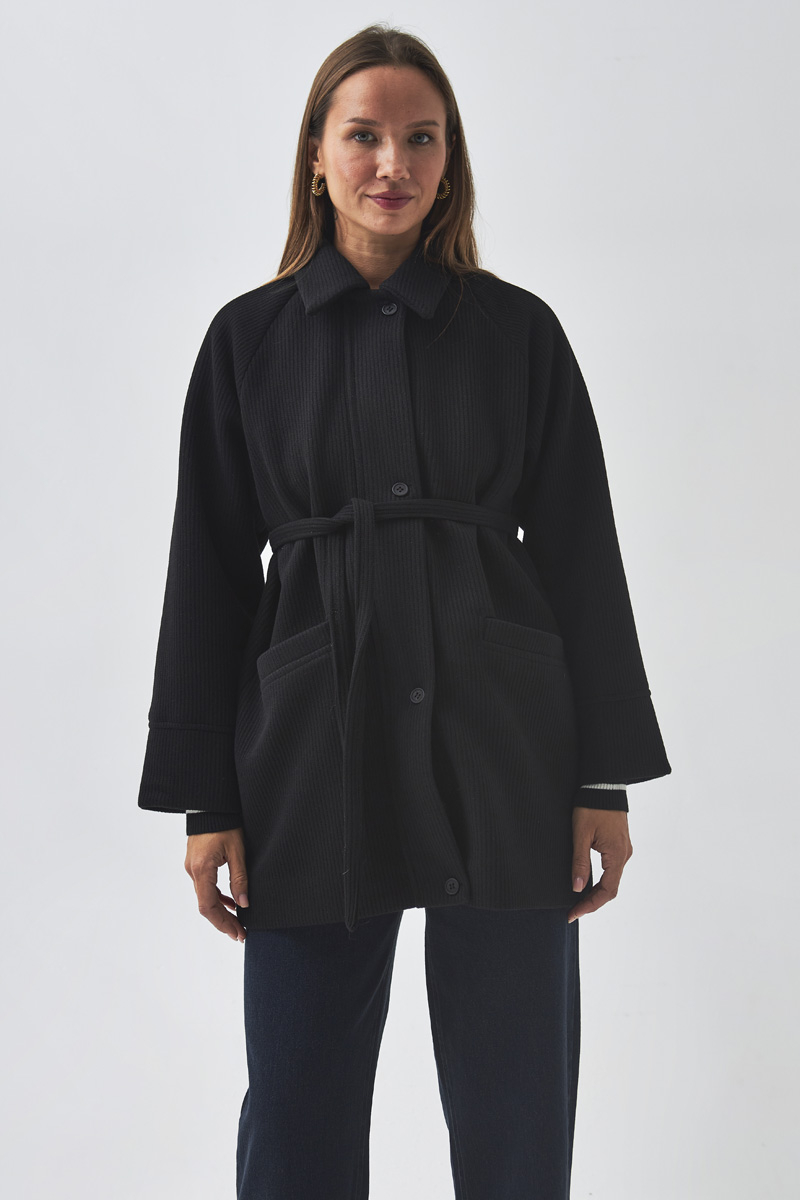 Raglan Sleeve Short Coat Black