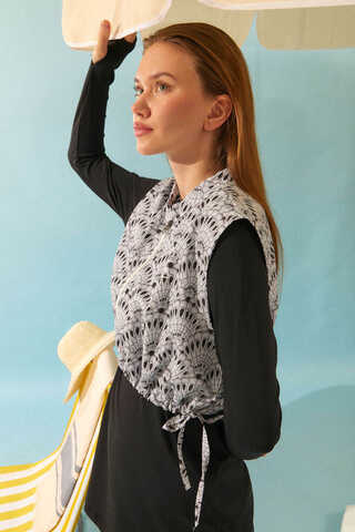 Seashell Pattern Modest Swimsuit Black - 14