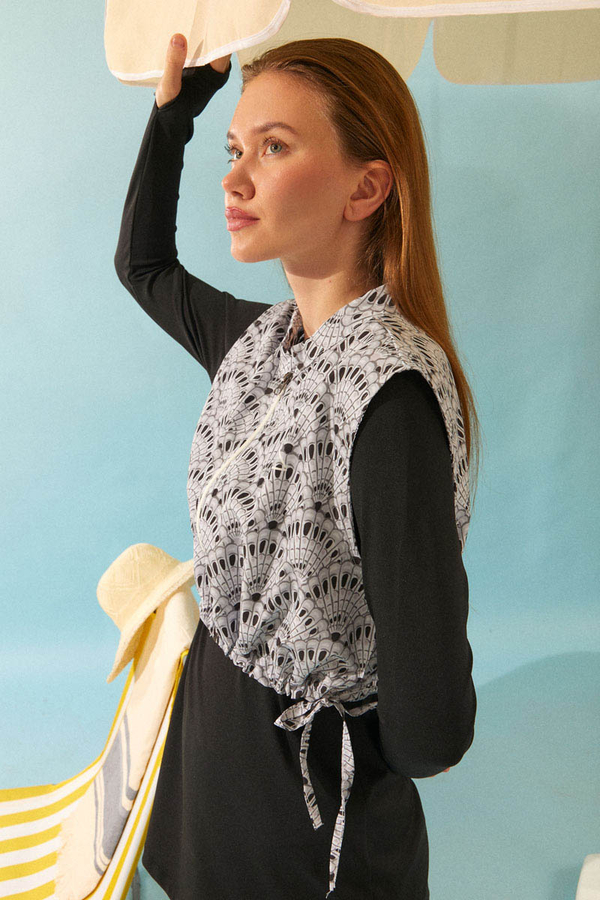 Seashell Pattern Modest Swimsuit Black - 14