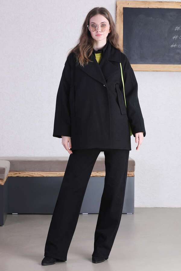 Short Cachet Coat Black - 1