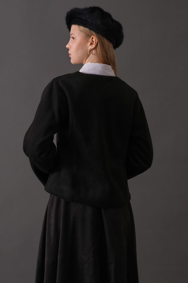 Short Jacket with Dart Detail Black - 17