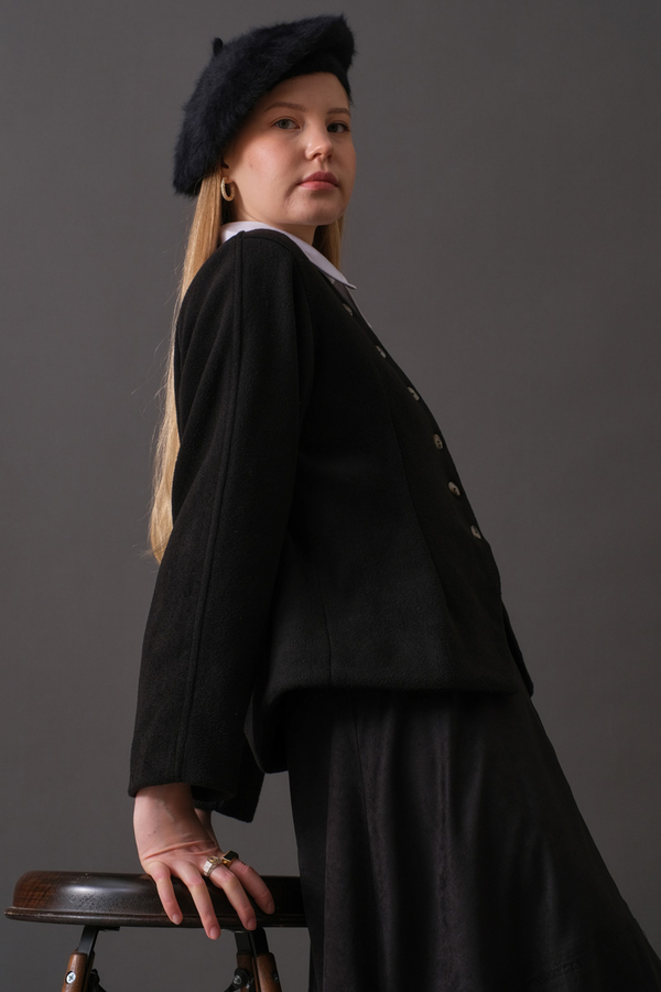 Short Jacket with Dart Detail Black - 9