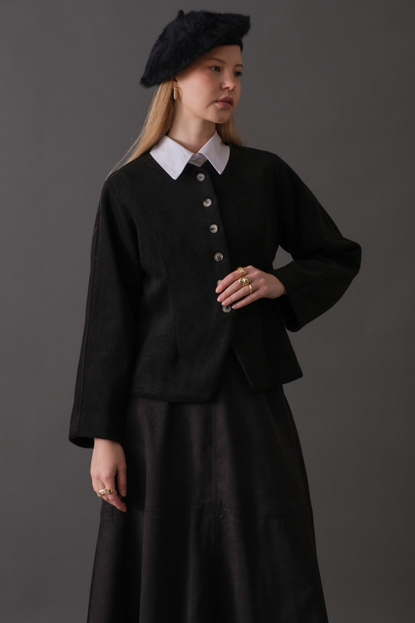 Short Jacket with Dart Detail Black - 16