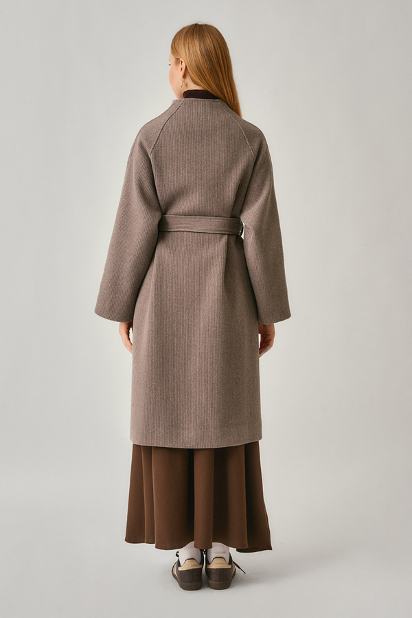 Single-Button Double-Breasted Coat Mink - 11