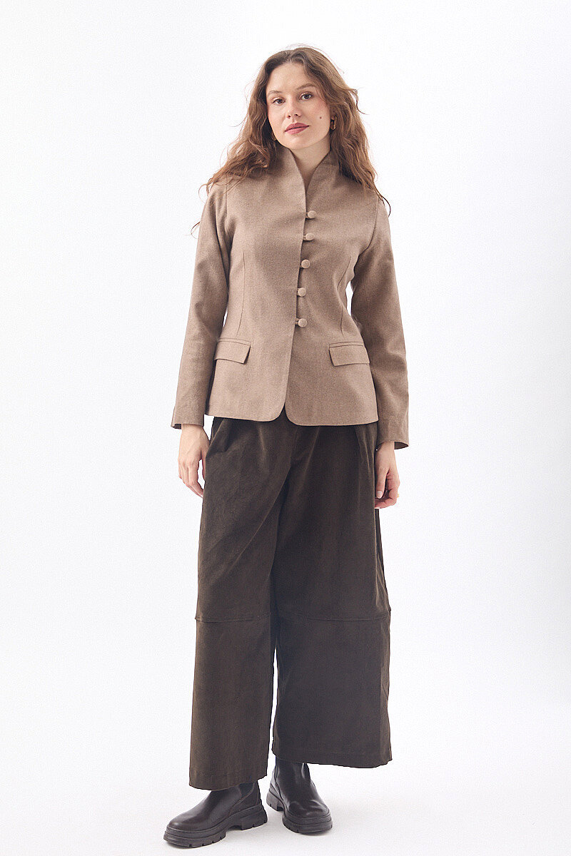 Slim Fit Yüksek Yaka Yönlü Ceket Bej