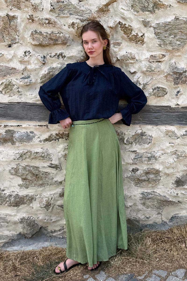 Soft Green Relaxed Skirt with Stitch Details - 4