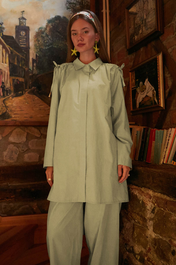 Soft Green Trouser Set with Gathered Shoulder Detail - 4