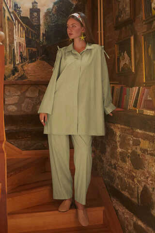 Soft Green Trouser Set with Gathered Shoulder Detail - 6