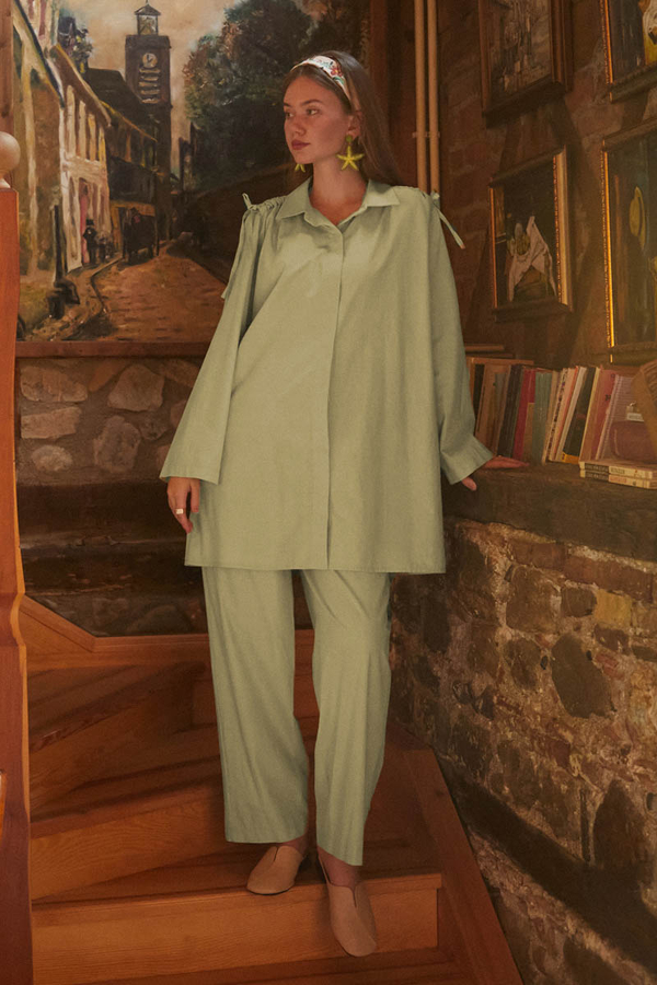 Soft Green Trouser Set with Gathered Shoulder Detail - 6