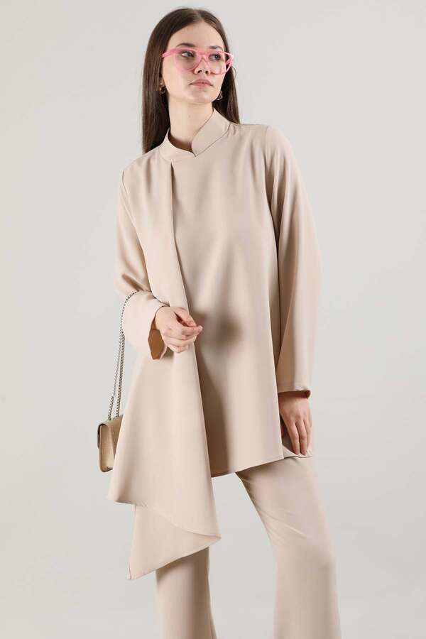 Spanish Leg Asymmetrical Suit Cream - 4