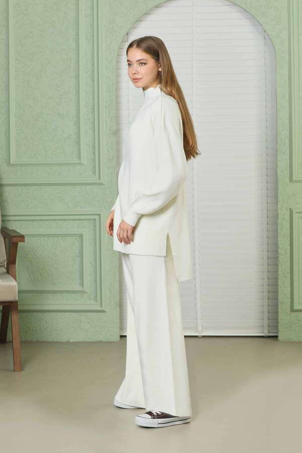 Straight Collar Knitwear Suit Ecru - 2