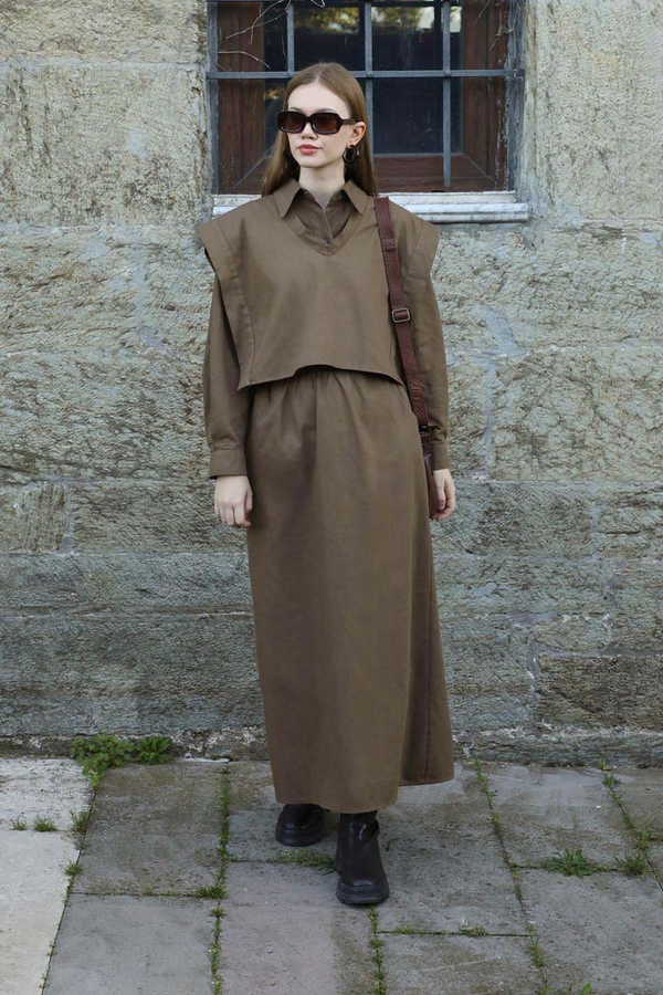 Süveterli Gömlek Etek Takım Kahverengi - 2