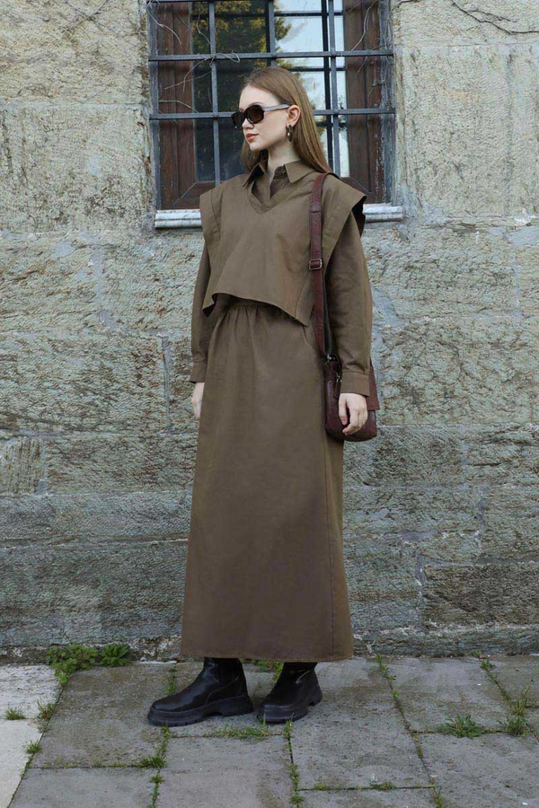 Süveterli Gömlek Etek Takım Kahverengi - 4