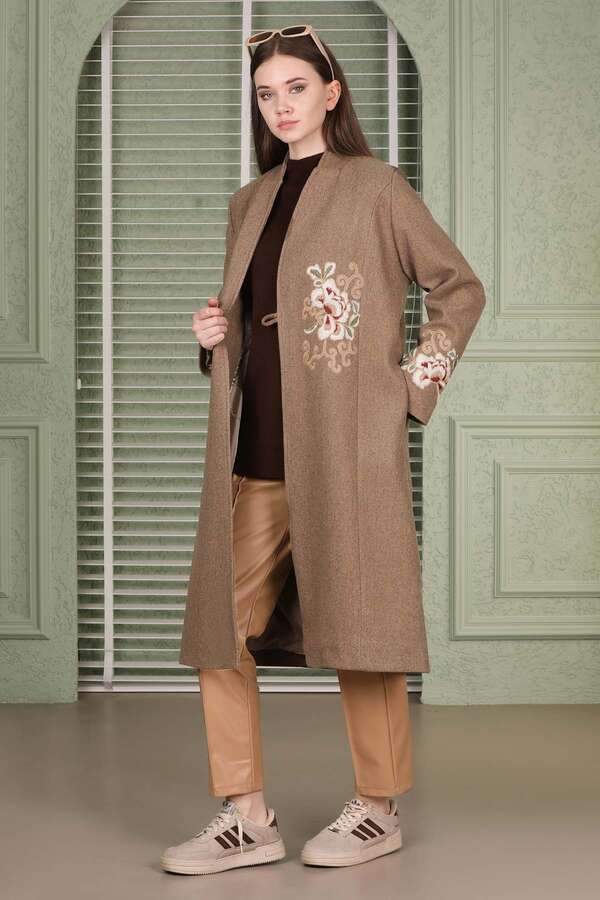 Tasseled Cachet Coat Brown - 4