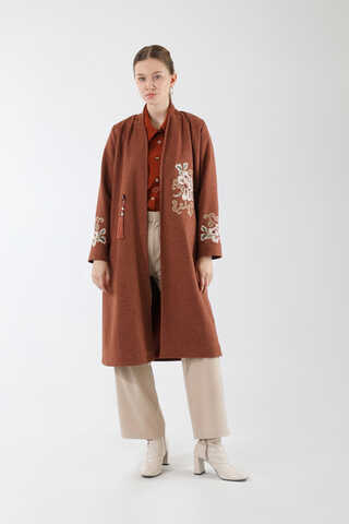 Tasseled Cachet Coat Tile - 1