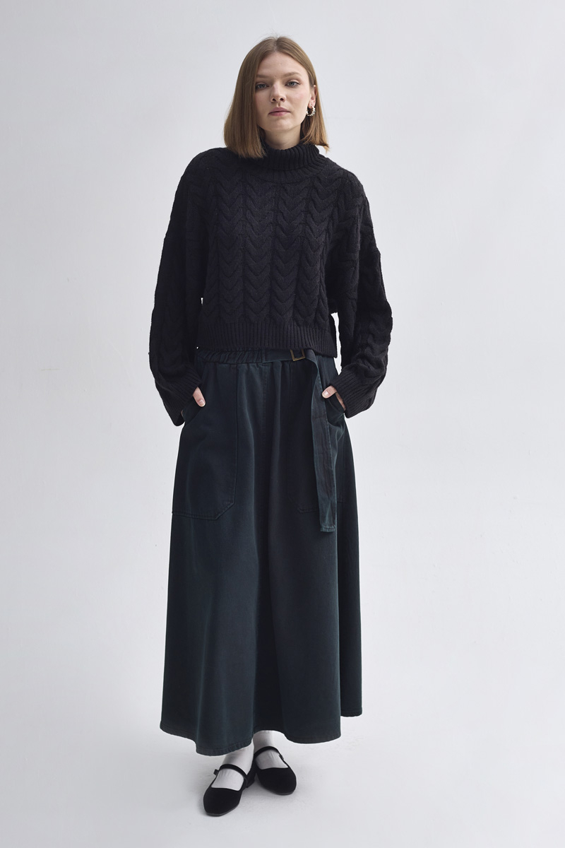 Turtleneck Crop Knit Sweater Black