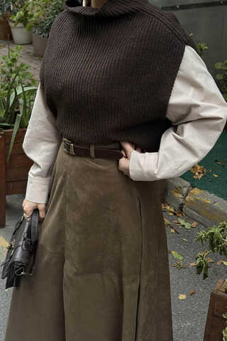 Turtleneck Knit Vest Dark Brown - 8