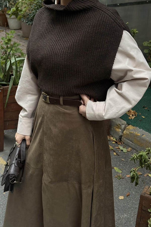 Turtleneck Knit Vest Dark Brown - 8