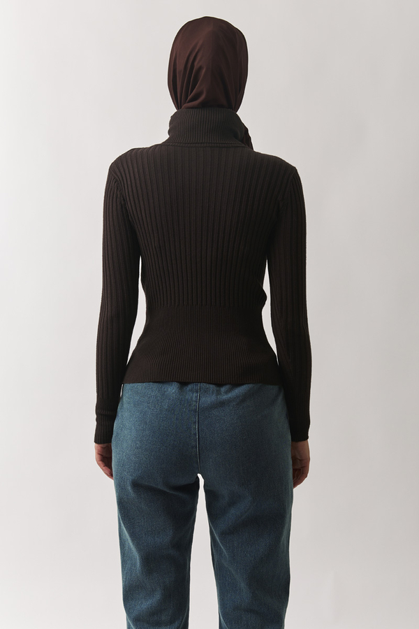 Turtleneck Premium Knit Body Brown - 14