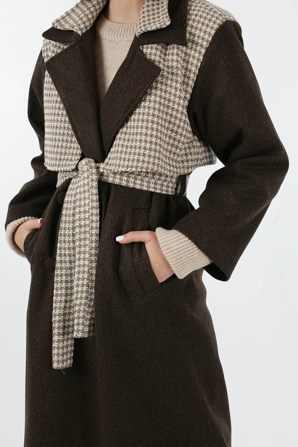 Tüvit Detaylı Kruvaze Kaban Kahve - 4