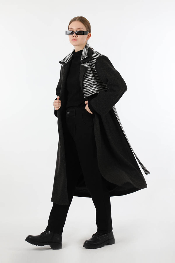 Tüvit Detaylı Kruvaze Kaban Siyah - 3