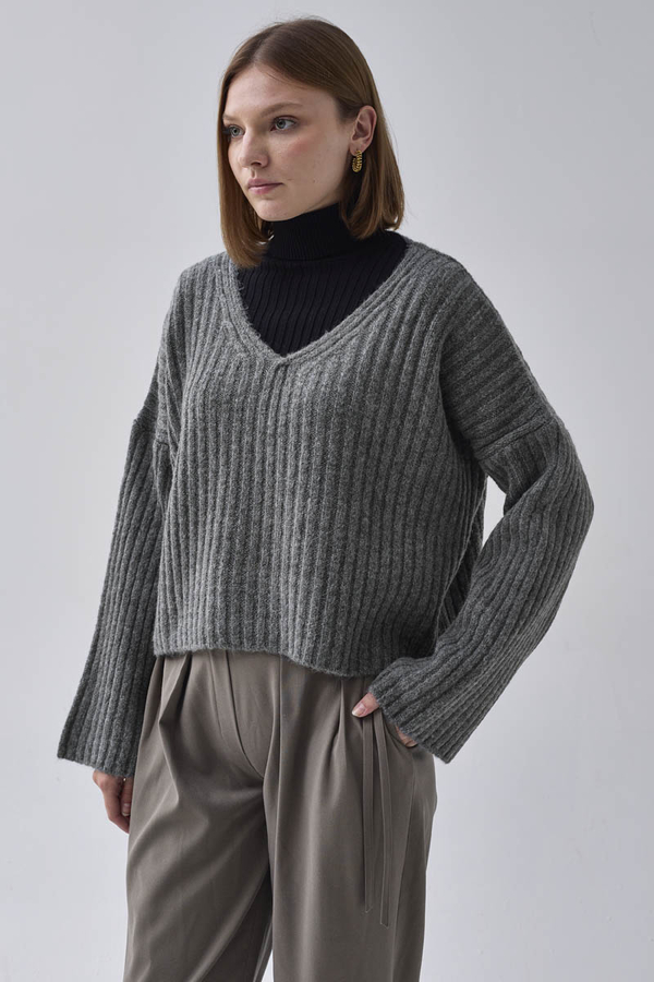 V Neck Crop Knit Sweater Anthracite - 4