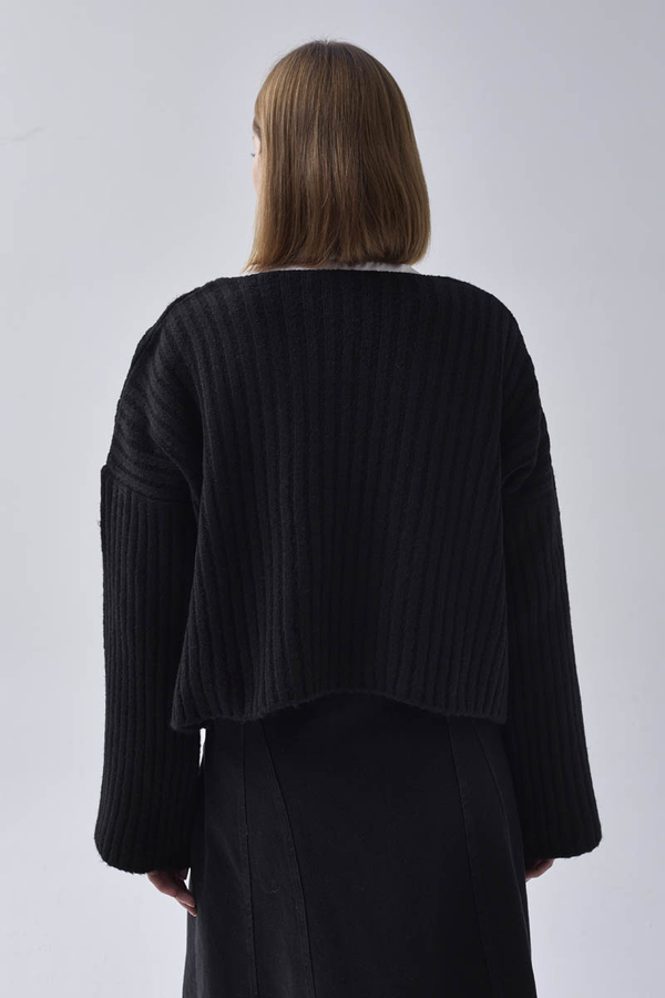 V Neck Crop Knit Sweater Black - 9