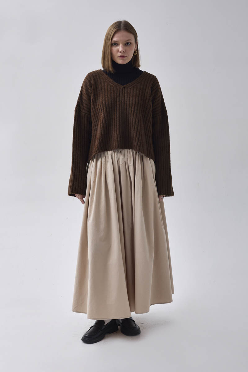 V Neck Crop Knit Sweater Brown