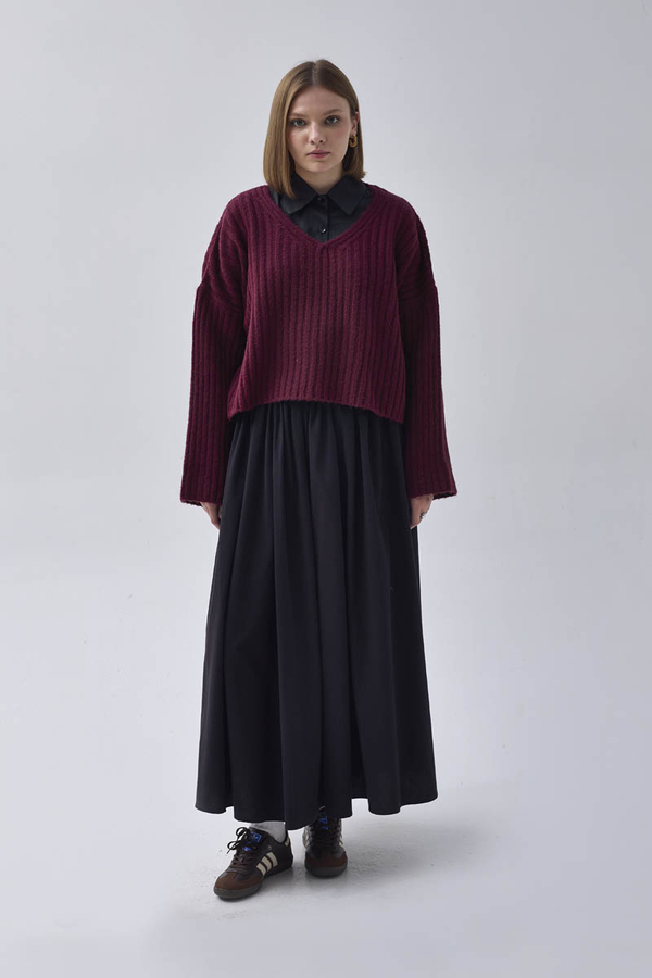 V Neck Crop Knit Sweater Cherry - 2