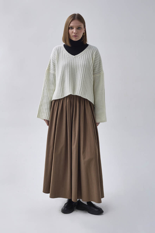 V Neck Crop Knit Sweater Ecru - 7