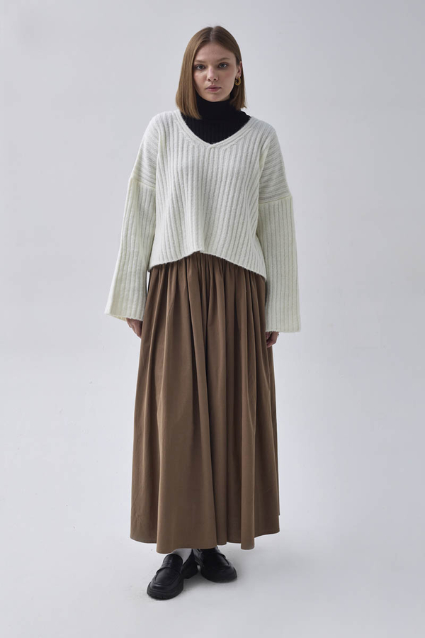 V Neck Crop Knit Sweater Ecru - 8