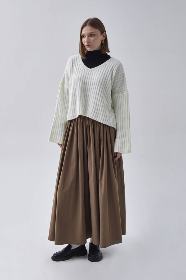 V Neck Crop Knit Sweater Ecru - 9