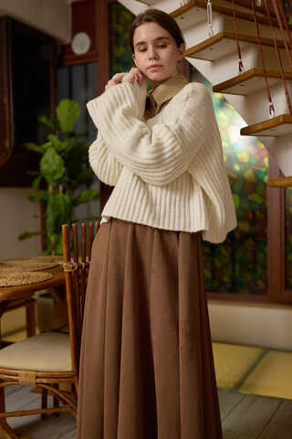 V Neck Crop Knit Sweater Ecru - 4